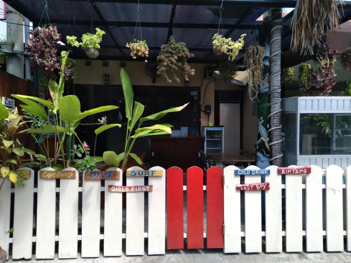 ALA Hostel Seminyak Buitenkant foto