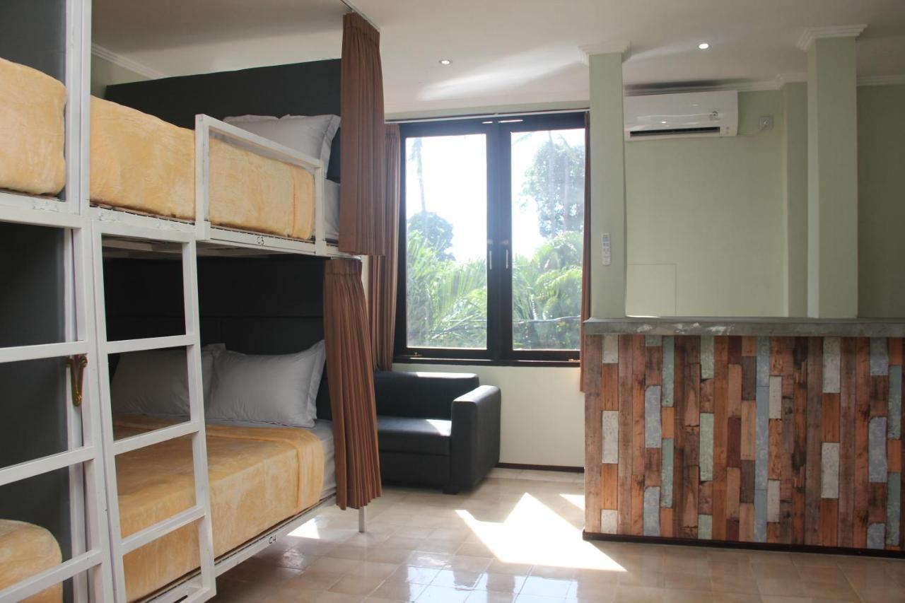 ALA Hostel Seminyak Buitenkant foto