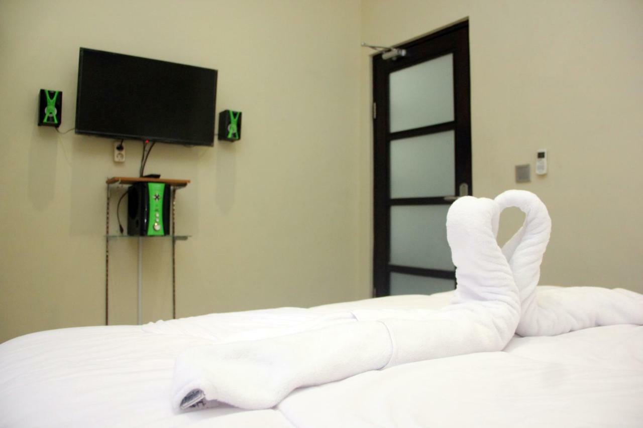 ALA Hostel Seminyak Buitenkant foto